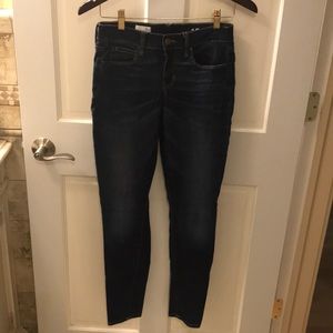 Gap legging jean size 26R